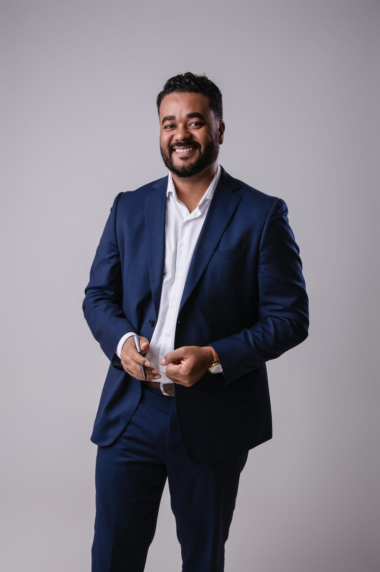 Lucas Galdino em sessão fotográfica para palestra corporativa